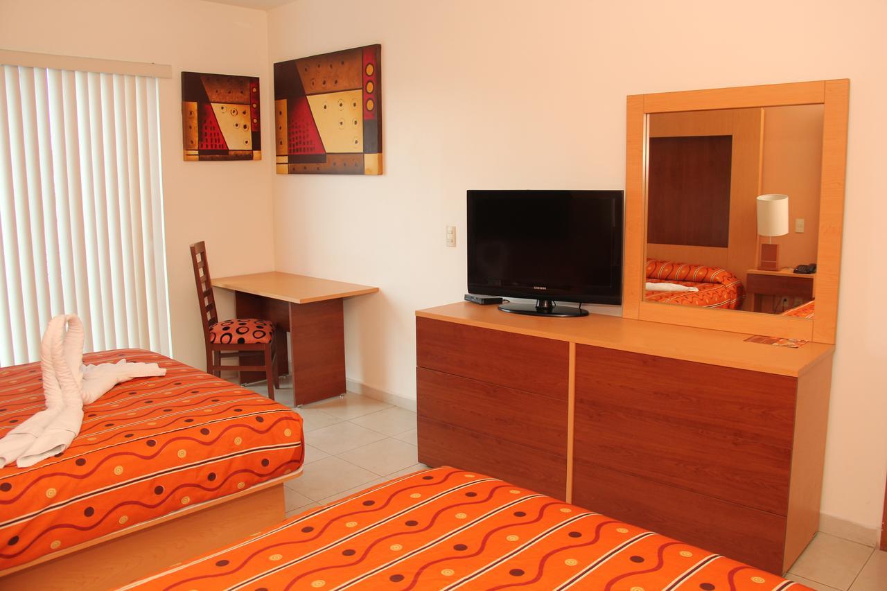 Hotel Real Zapopan Kültér fotó
